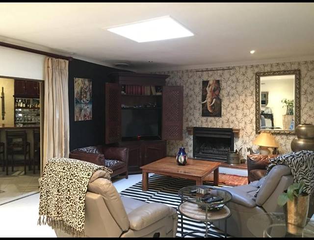 5 BEDROOM HOUSE FOR SALE IN WATERKLOOF